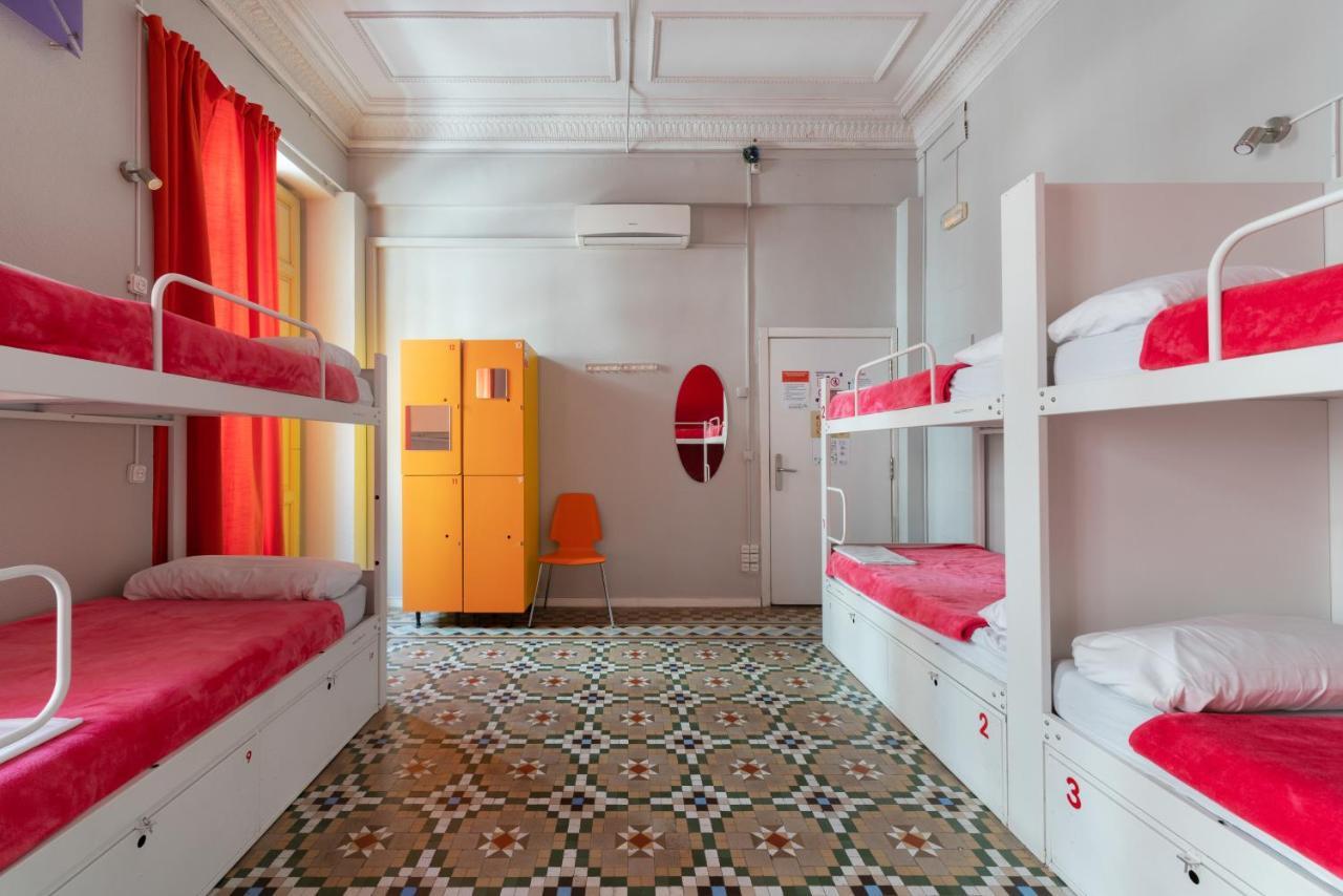 Red Nest Hostel Valencia Exteriör bild
