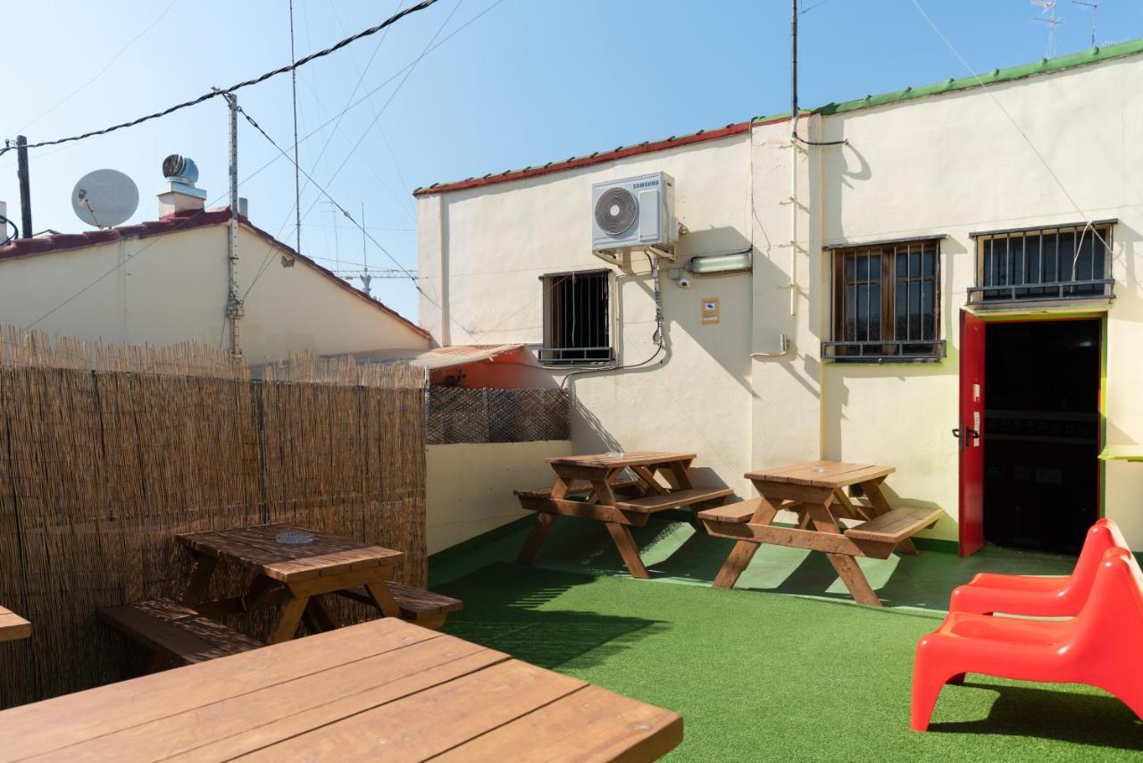 Red Nest Hostel Valencia Exteriör bild