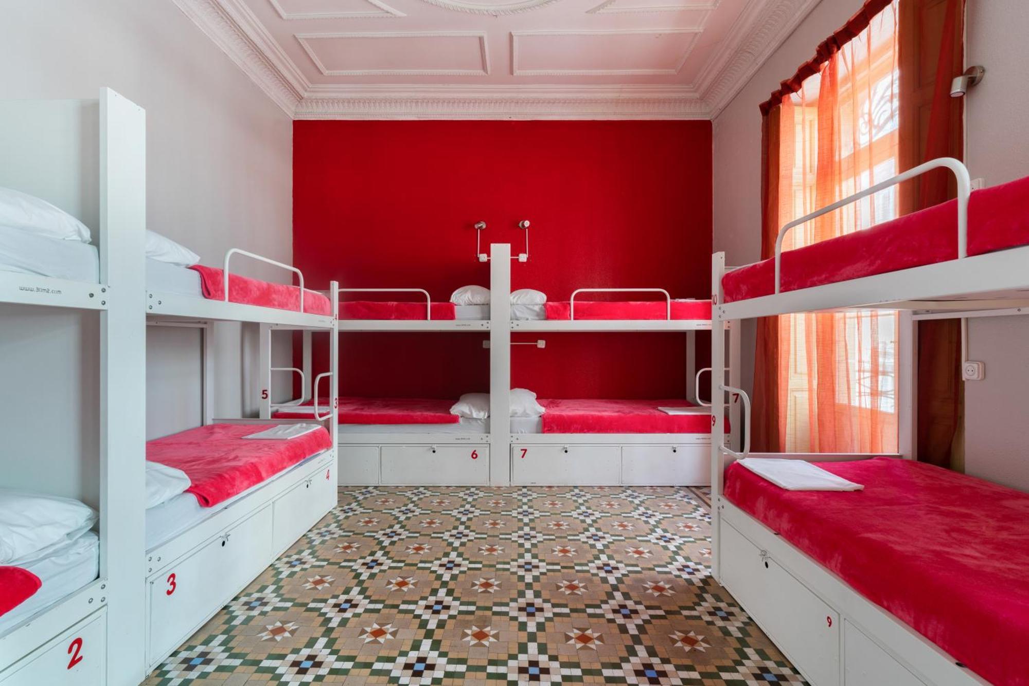 Red Nest Hostel Valencia Exteriör bild